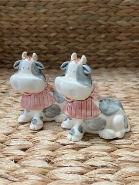 Vintage‎ 1985 Ceramic Cow Salt and Pepper Shakers / George Good by Fabrizio 3”